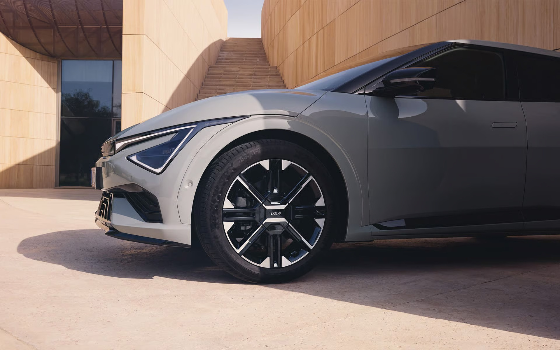 EV6